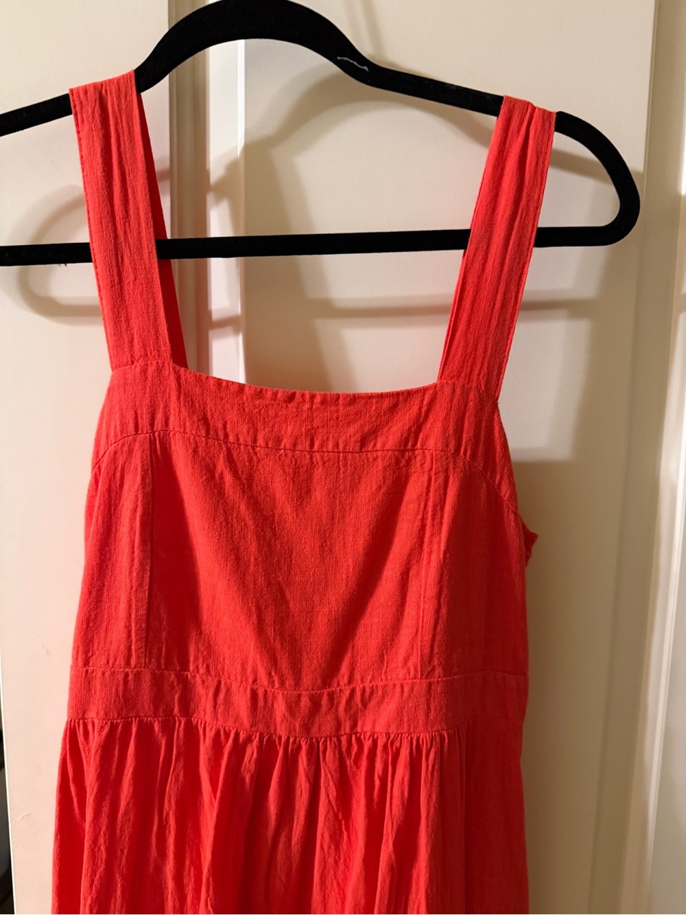 Sunset Red Square-Neck Maxi Dress with Wide Straps - Picture 3 of 6